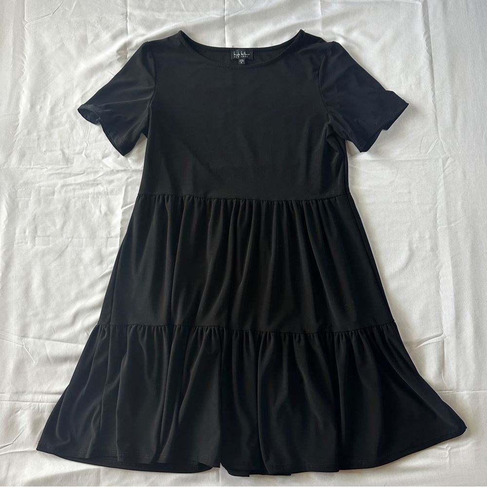 Nicole Miller New York Black Tiered Short Sleeve Dress – Women’s S - (383)